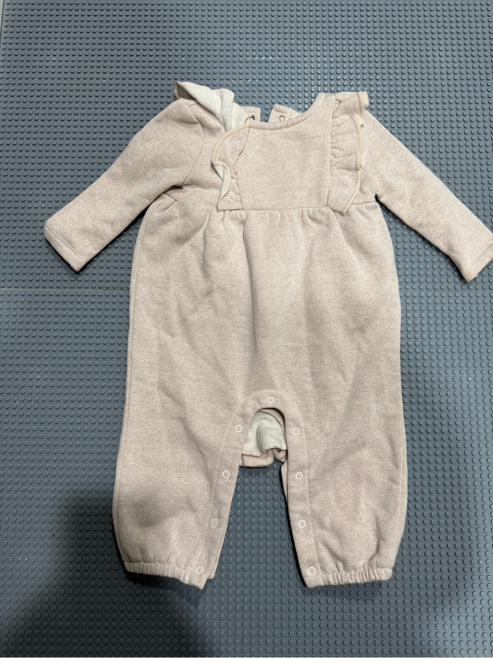 Carter’s long sleeve winter romper size 3-6month